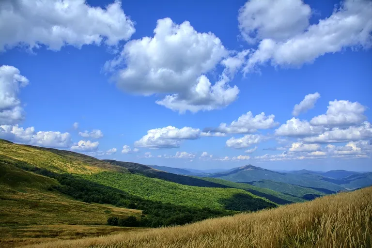 Bieszczady ukraińskie: odkryj piękno przygranicznych gór